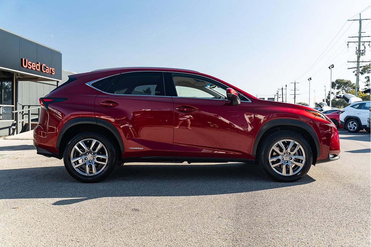 2017 Lexus NX NX300h Luxury AYZ10R