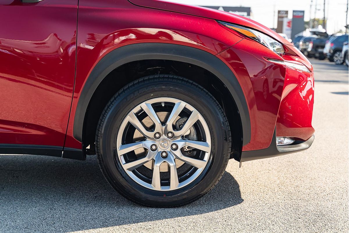 2017 Lexus NX NX300h Luxury AYZ10R