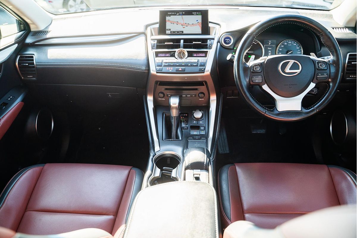 2017 Lexus NX NX300h Luxury AYZ10R