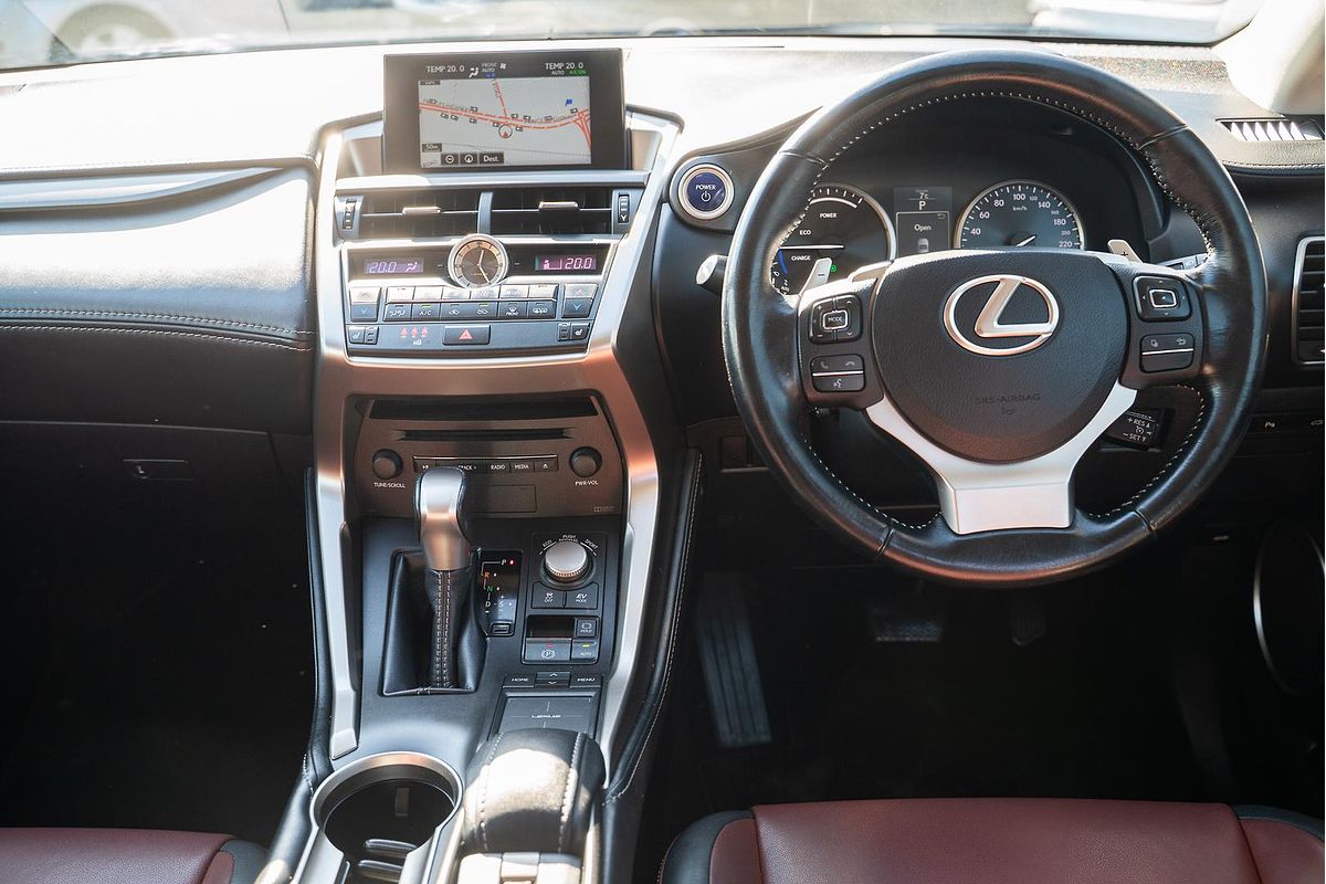 2017 Lexus NX NX300h Luxury AYZ10R