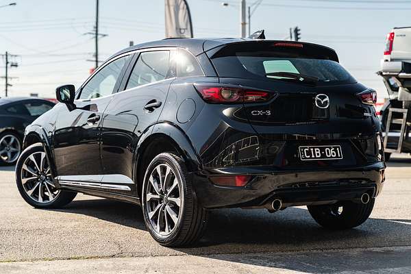 2023 Mazda CX-3 Akari DK