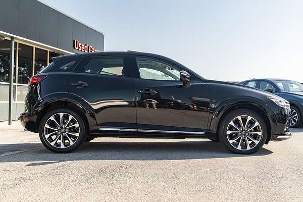 2023 Mazda CX-3 Akari DK