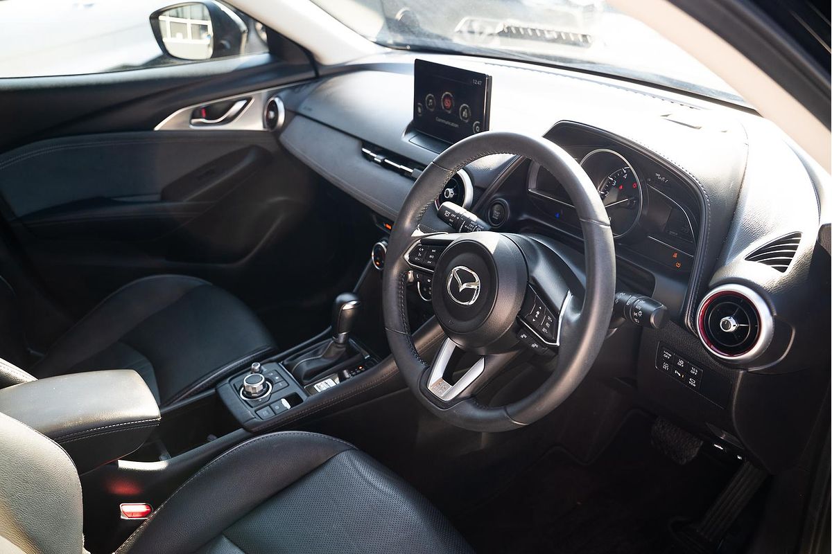 2023 Mazda CX-3 Akari DK