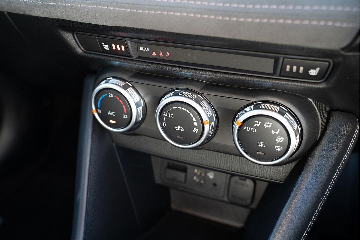 2023 Mazda CX-3 Akari DK