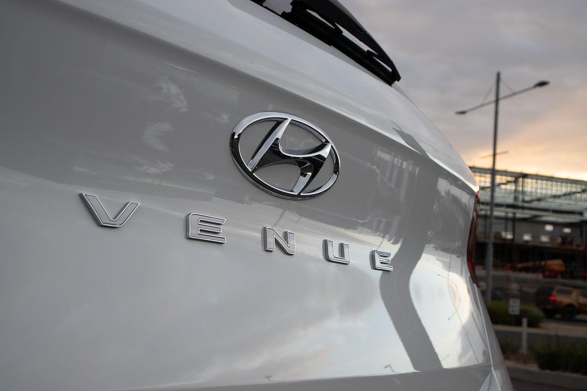 2025 Hyundai Venue Elite QX.V5