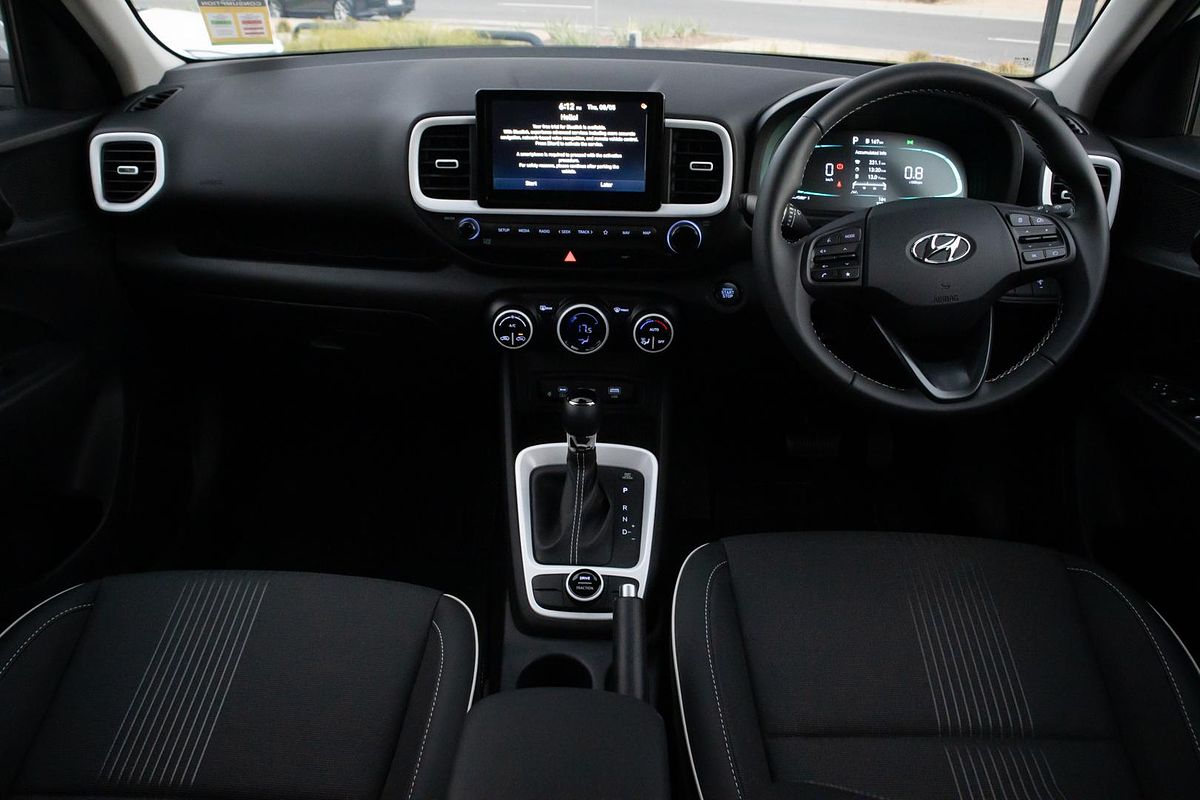 2025 Hyundai Venue Elite QX.V5
