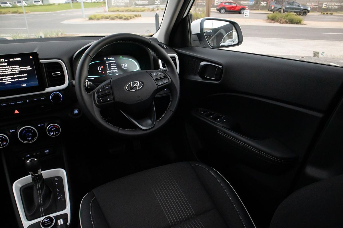 2025 Hyundai Venue Elite QX.V5