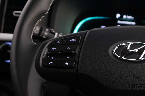 2025 Hyundai Venue Elite QX.V5