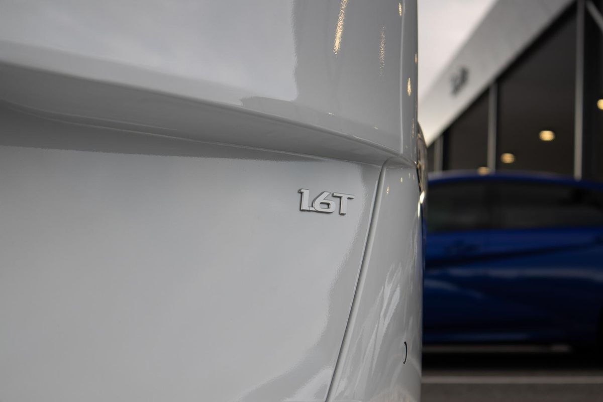 2024 Hyundai Kona Premium N Line SX2.V2