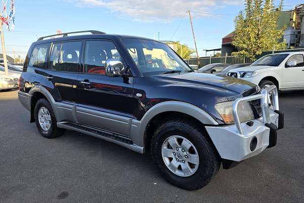 2003 Mitsubishi Pajero Exceed NP