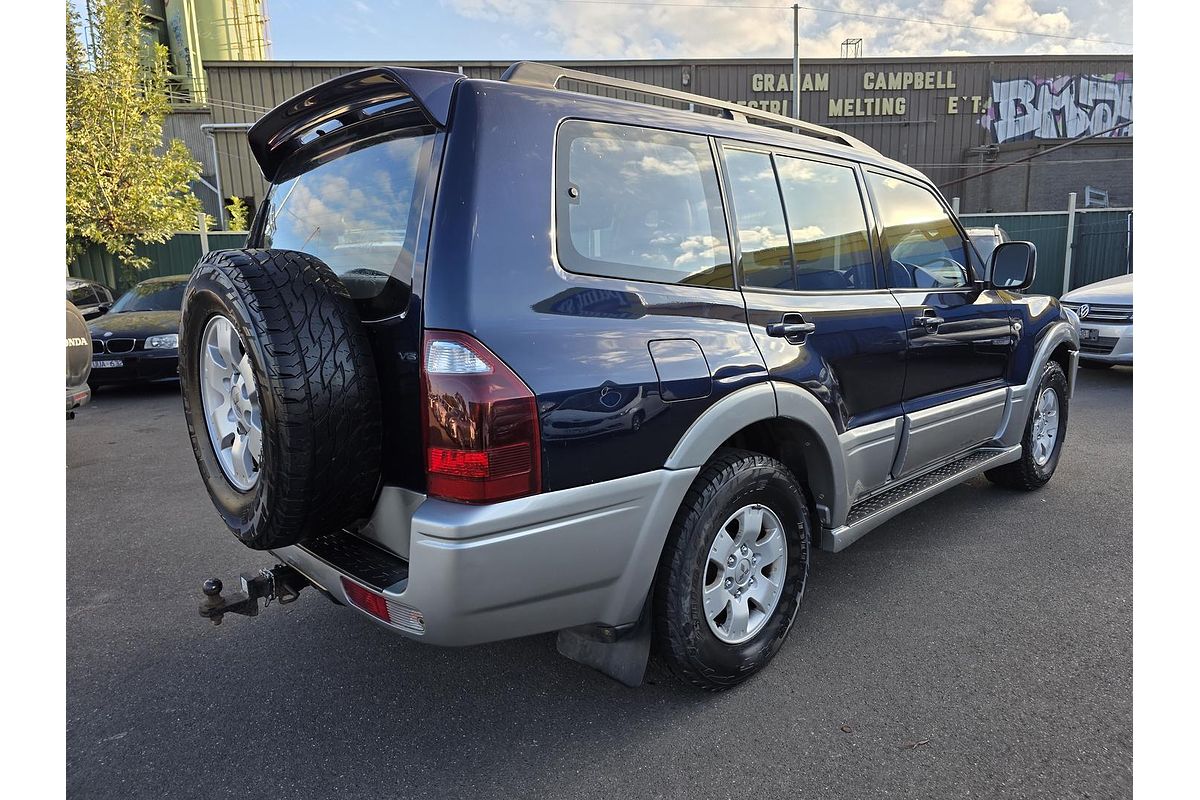 2003 Mitsubishi Pajero Exceed NP