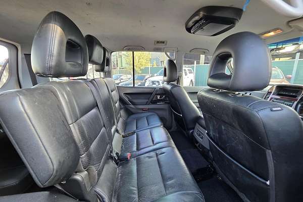 2003 Mitsubishi Pajero Exceed NP