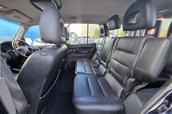 2003 Mitsubishi Pajero Exceed NP