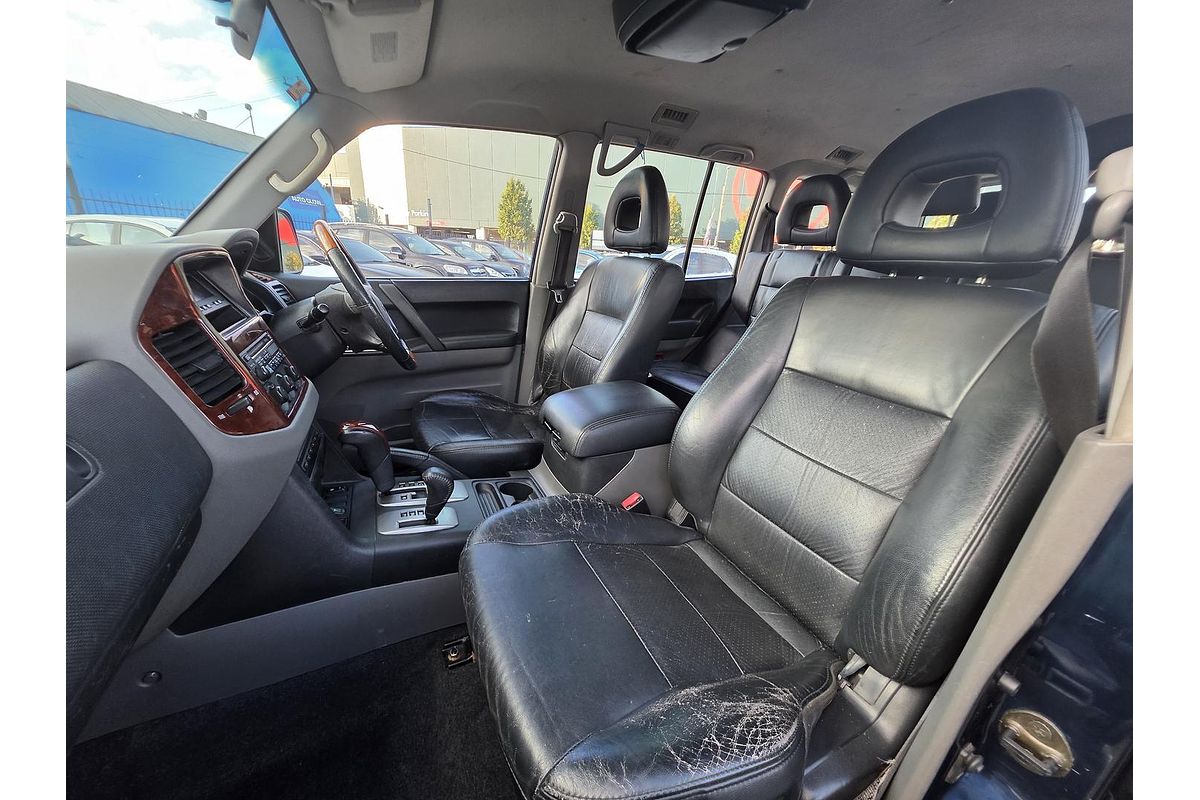 2003 Mitsubishi Pajero Exceed NP