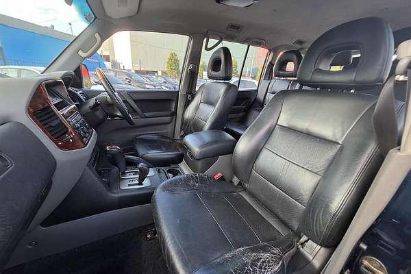 2003 Mitsubishi Pajero Exceed NP