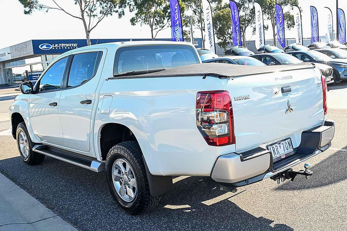 2019 Mitsubishi Triton GLX+ MR 4X4