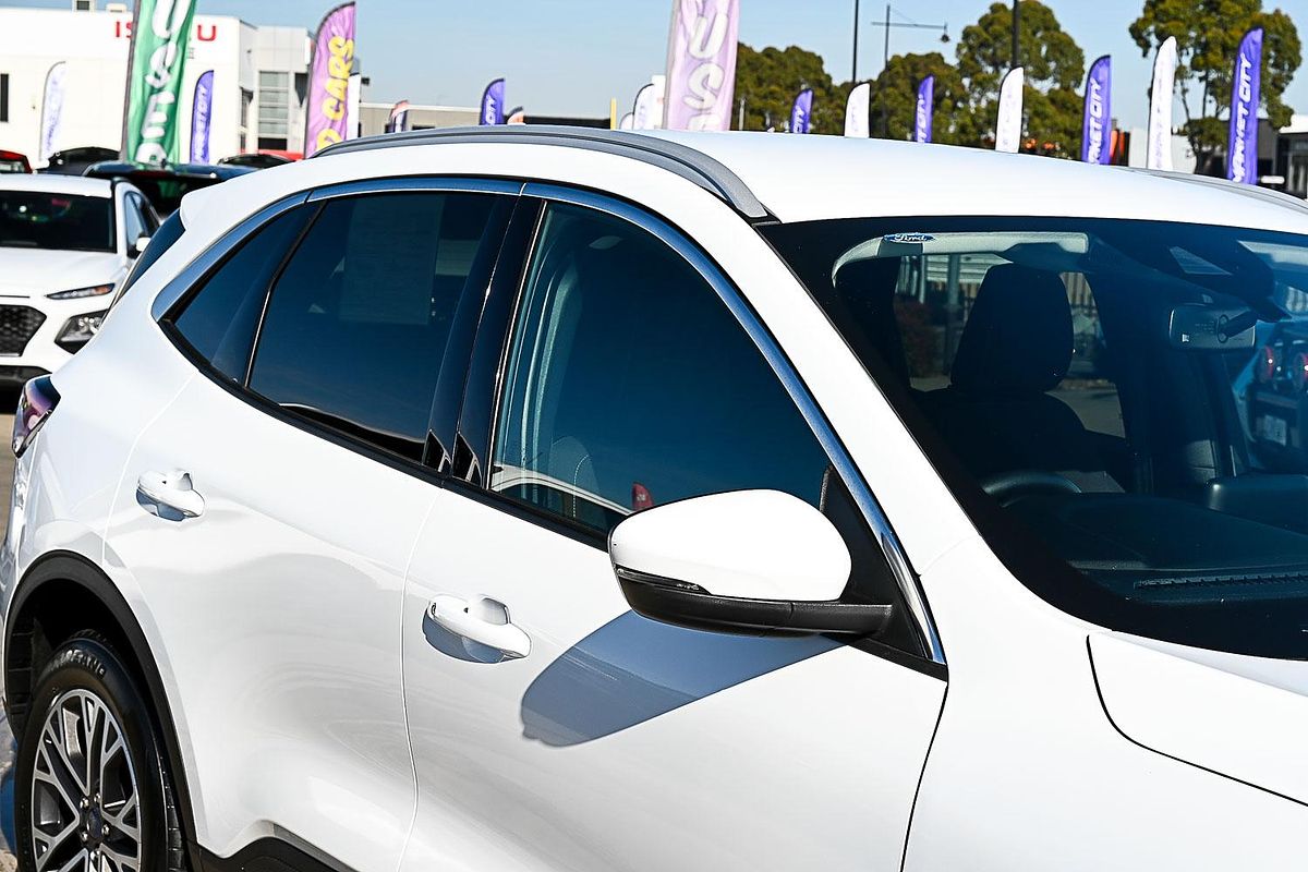 2022 Ford Escape ZH