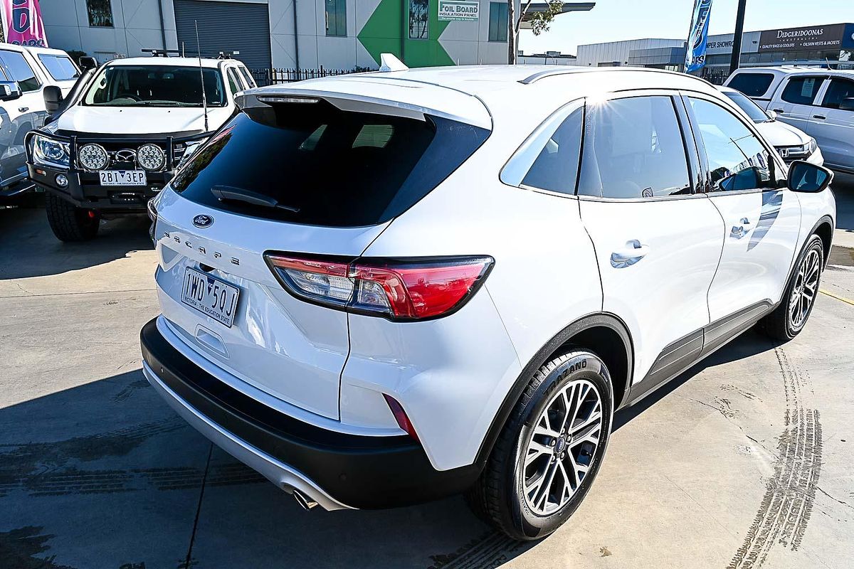 2022 Ford Escape ZH