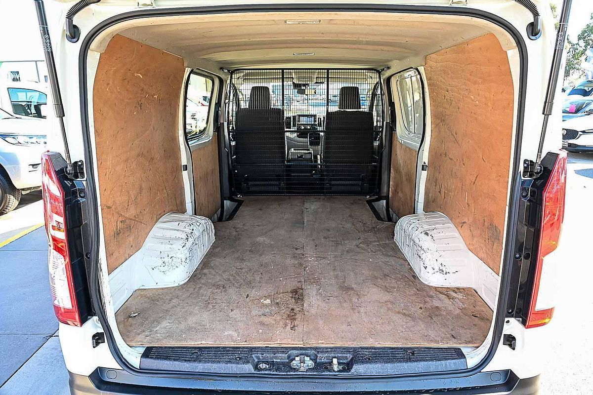 2022 Toyota Hiace GDH300R LWB