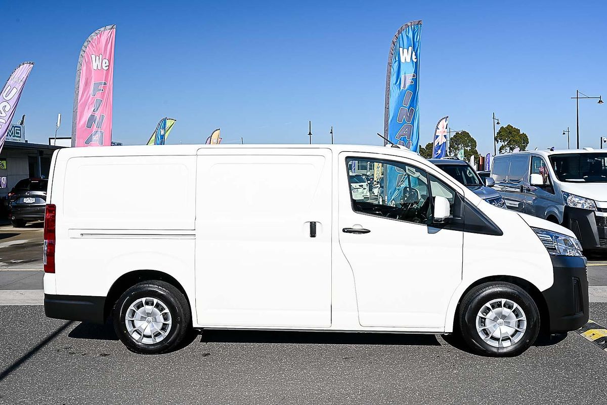 2022 Toyota Hiace GDH300R LWB
