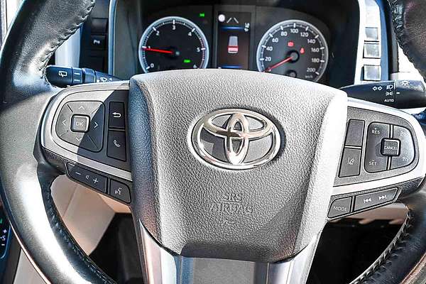 2022 Toyota Hiace GDH300R LWB