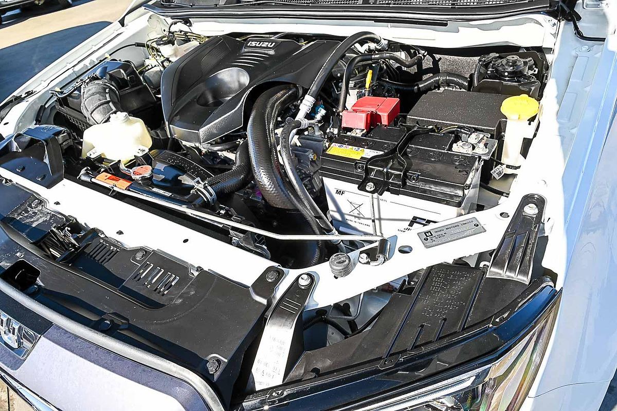 2023 Isuzu MU-X LS-T