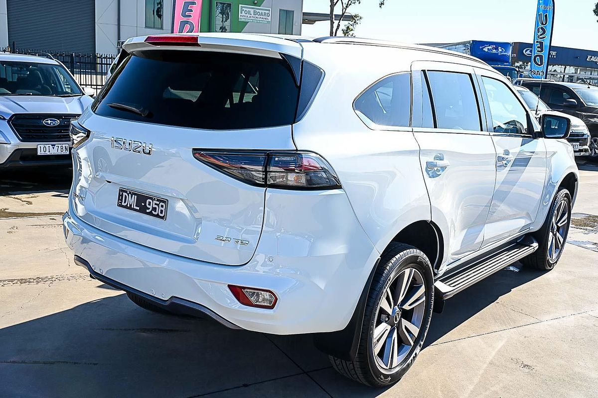 2023 Isuzu MU-X LS-T