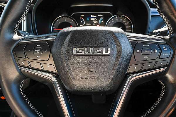 2023 Isuzu MU-X LS-T