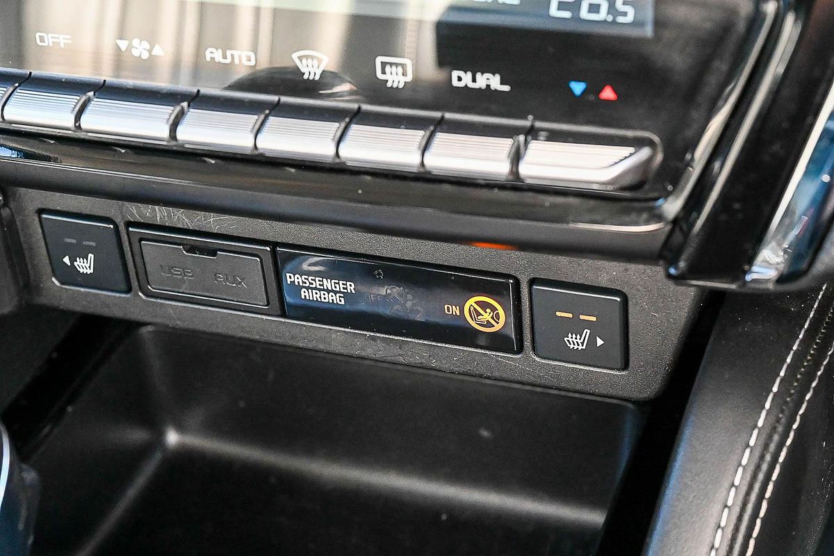 2023 Isuzu MU-X LS-T