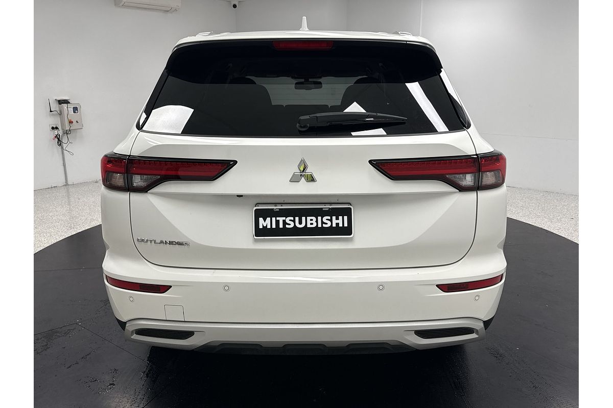2023 Mitsubishi Outlander LS ZM