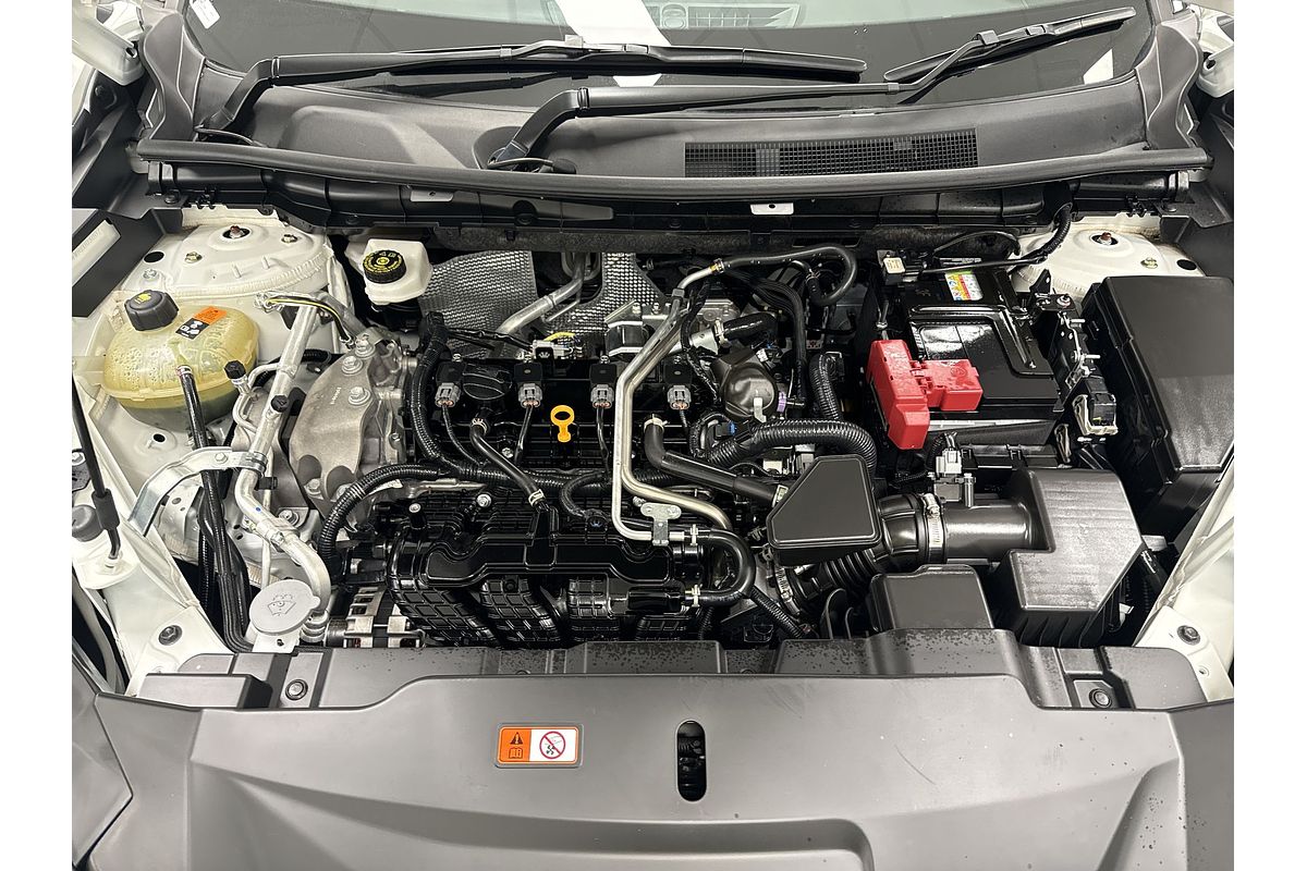 2023 Mitsubishi Outlander LS ZM