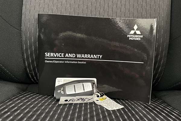 2023 Mitsubishi Outlander LS ZM