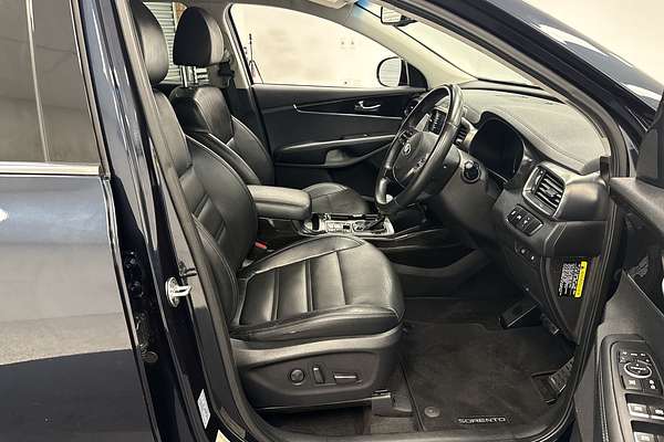 2018 Kia Sorento SLi UM