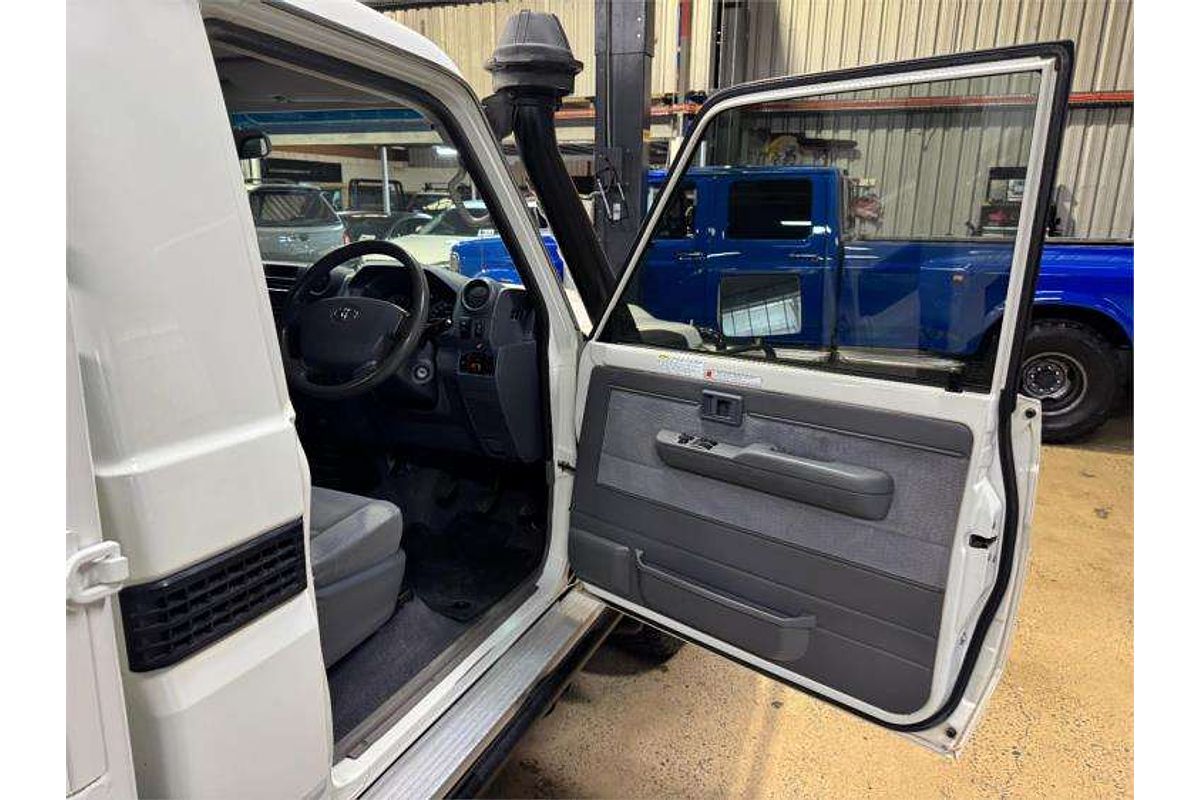2017 Toyota Landcruiser GXL VDJ79R 4X4