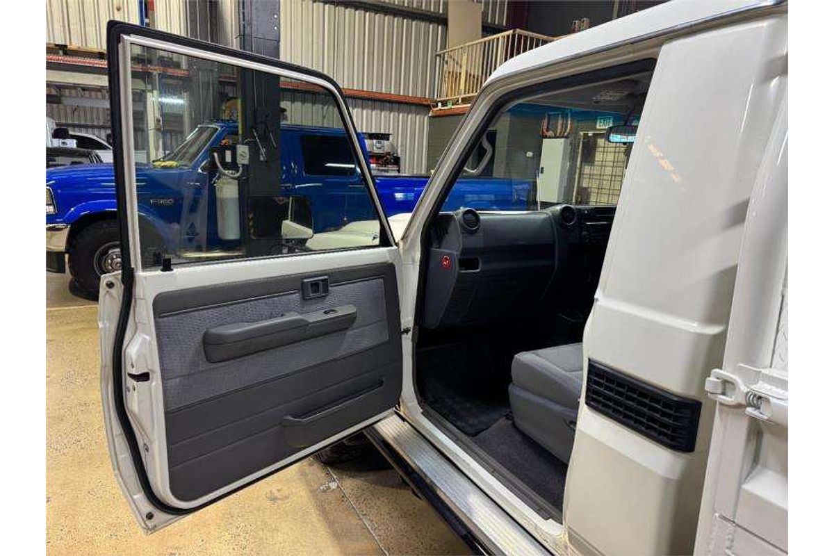 2017 Toyota Landcruiser GXL VDJ79R 4X4