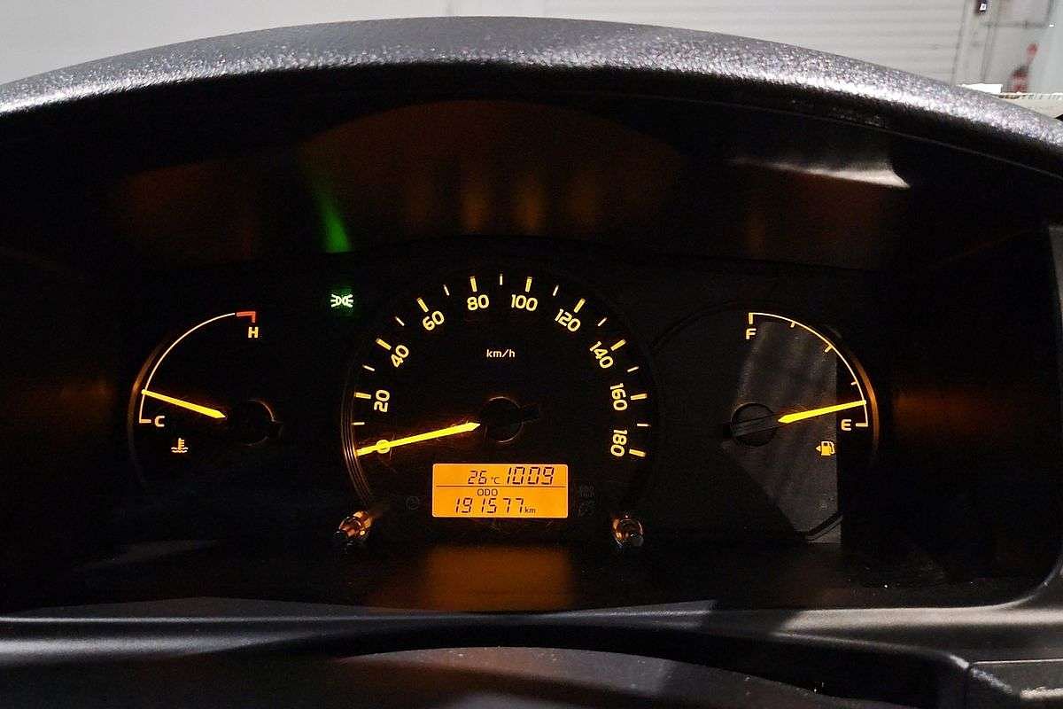 2015 Toyota Hiace KDH221R