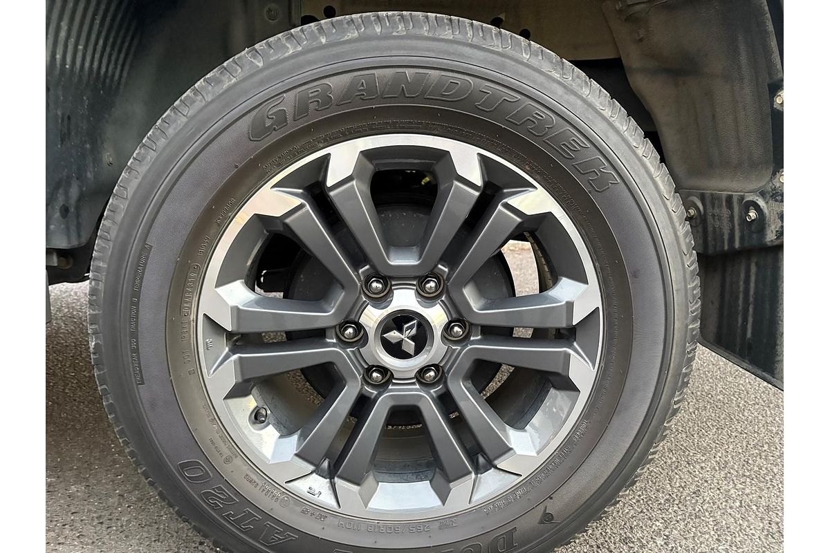 2019 Mitsubishi Triton GLS Premium MR 4X4
