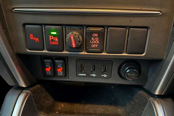2019 Mitsubishi Triton GLS Premium MR 4X4