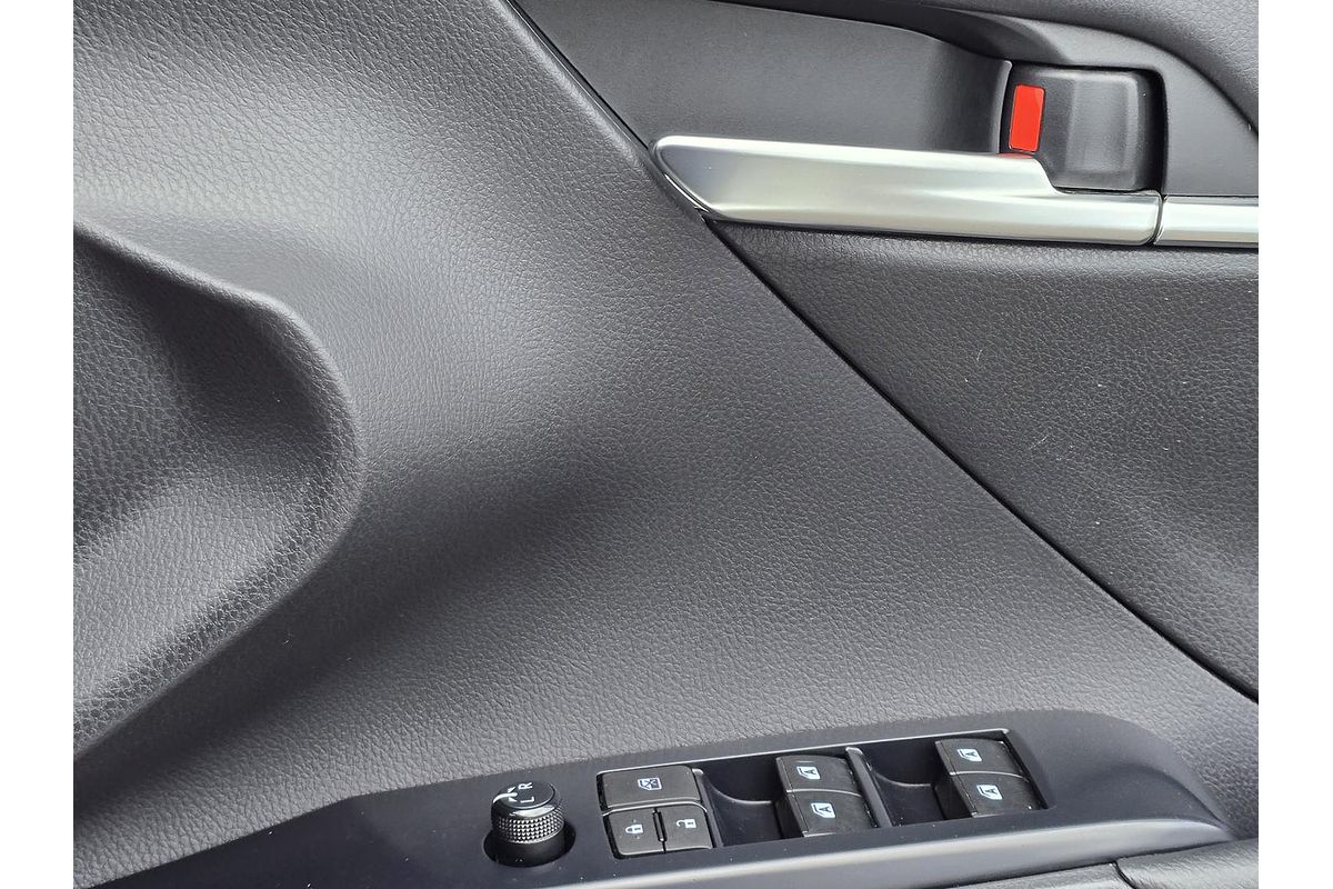 2018 Toyota Camry Ascent ASV70R