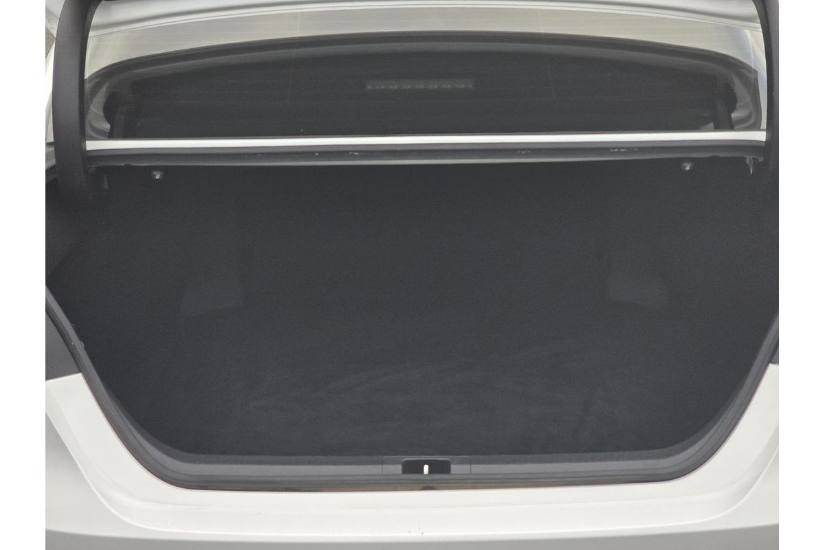 2018 Toyota Camry Ascent ASV70R