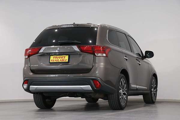 2015 Mitsubishi Outlander Exceed ZK