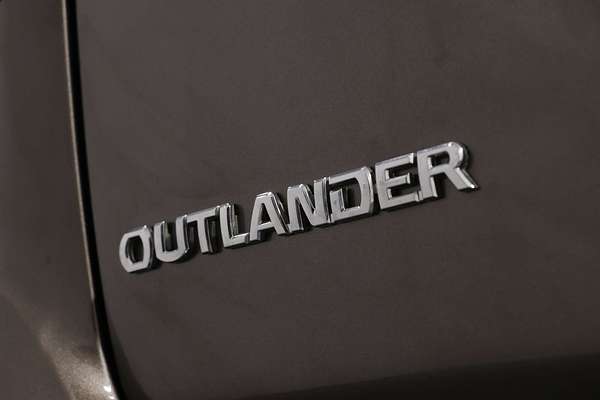 2015 Mitsubishi Outlander Exceed ZK