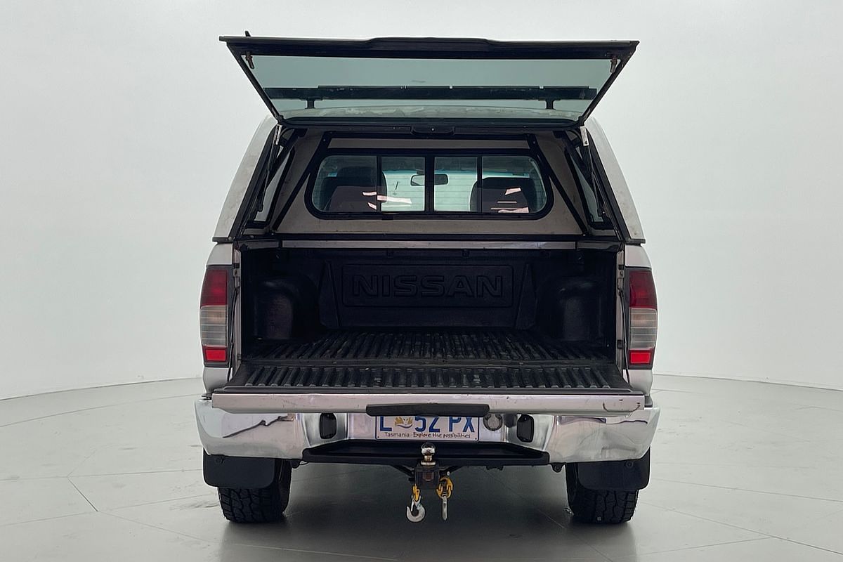 2005 Nissan Navara ST-R D22 S2