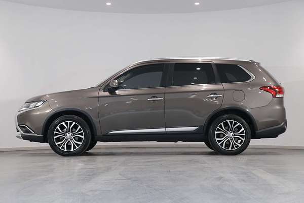 2015 Mitsubishi Outlander Exceed ZK