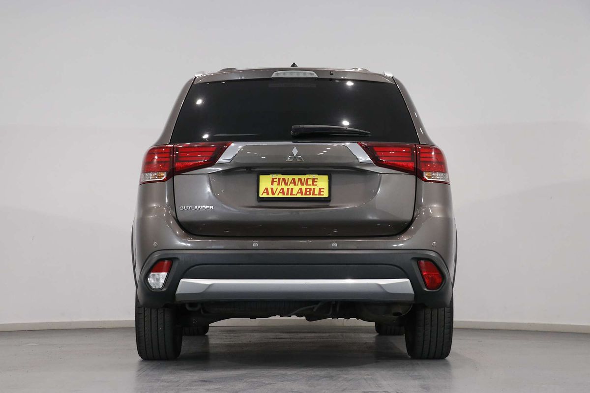 2015 Mitsubishi Outlander Exceed ZK
