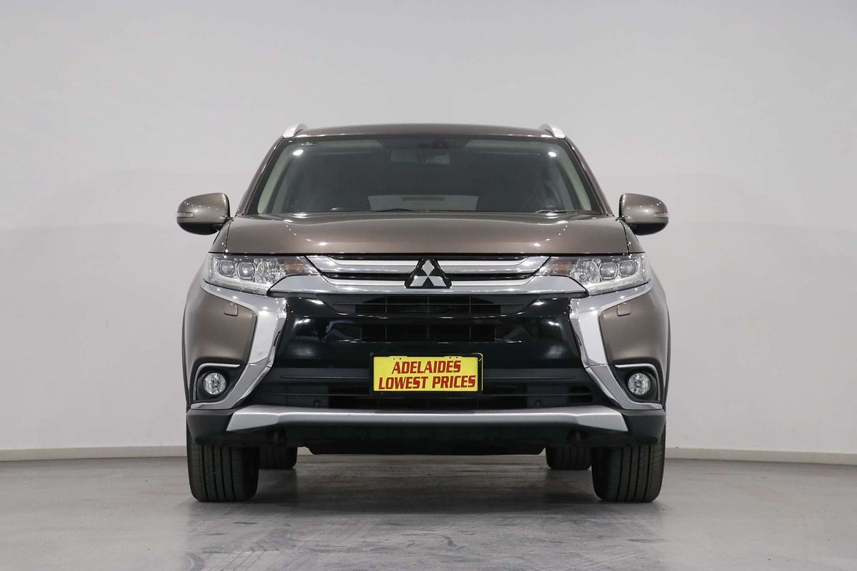 2015 Mitsubishi Outlander Exceed ZK