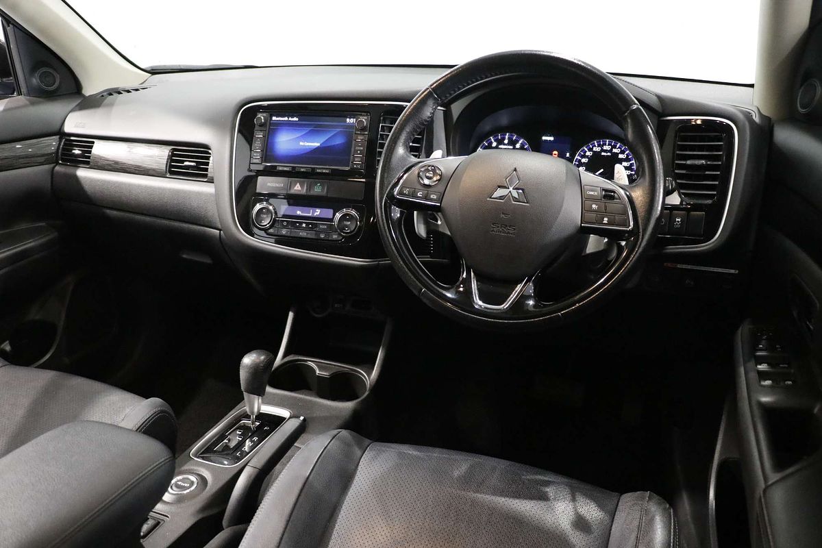 2015 Mitsubishi Outlander Exceed ZK