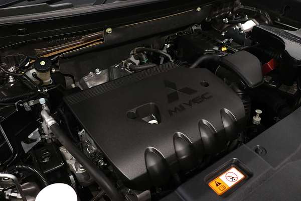 2015 Mitsubishi Outlander Exceed ZK