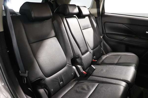 2015 Mitsubishi Outlander Exceed ZK