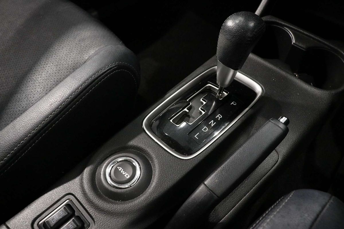 2015 Mitsubishi Outlander Exceed ZK